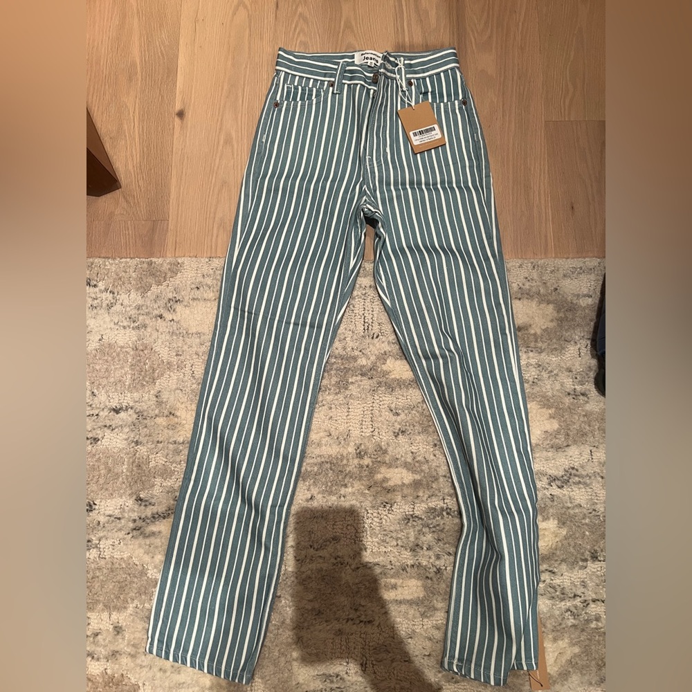 Reformation Cynthia Striped High Rise Straight Jeans
Color: Metro Stripe